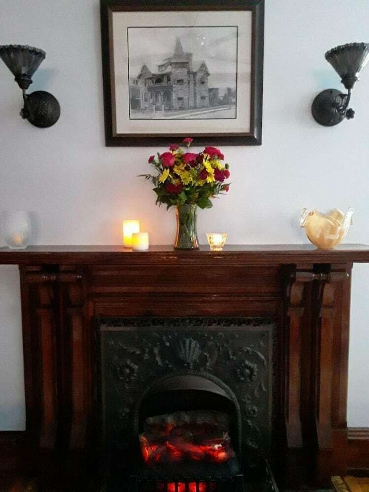George Washington Wood Bed & Breakfast