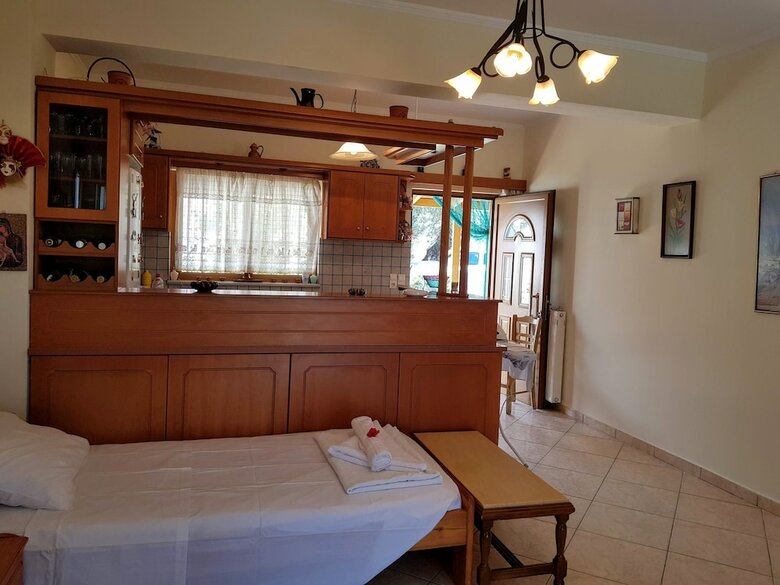 Eftihia's Traditional House
