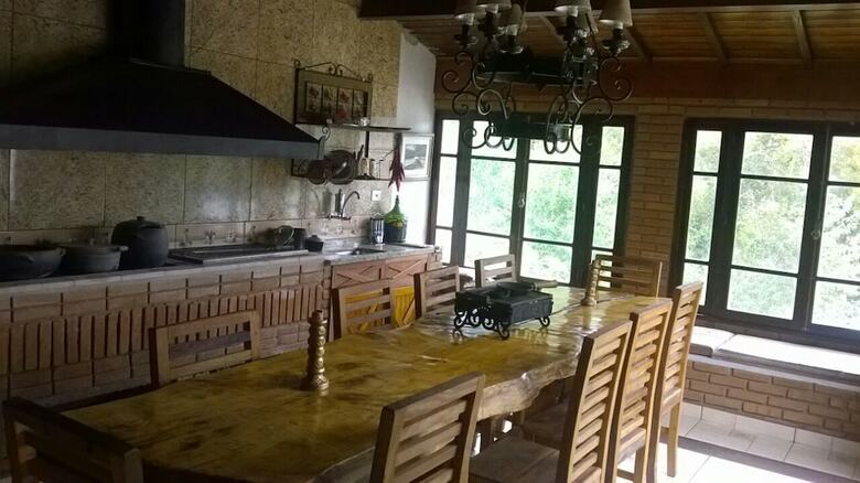 Casa de Valentina Com Espa�o Gourmet