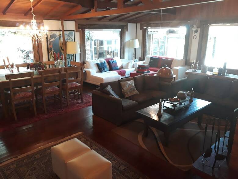 Casa de Valentina Com Espa�o Gourmet