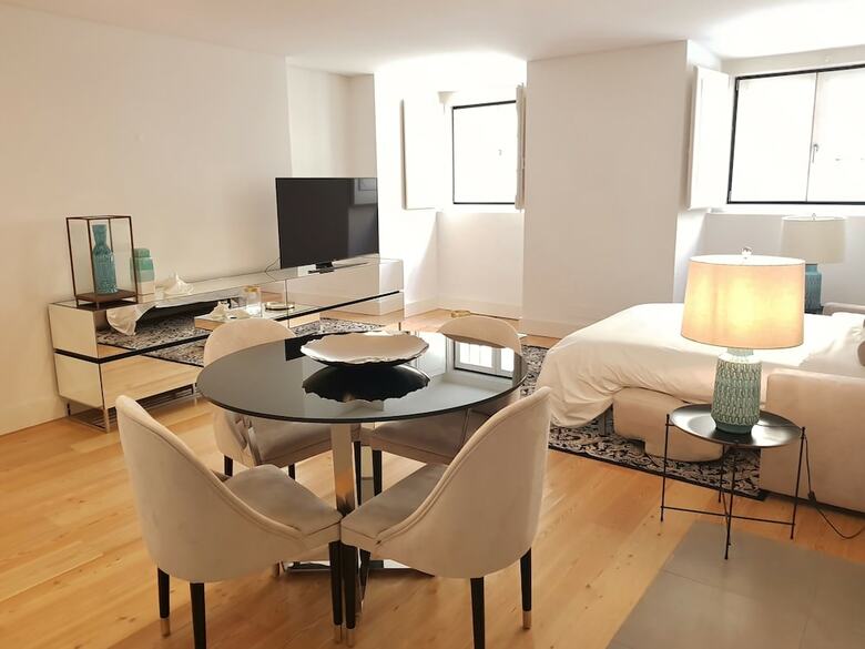 Apartamentos Lisbon Finestay Santana