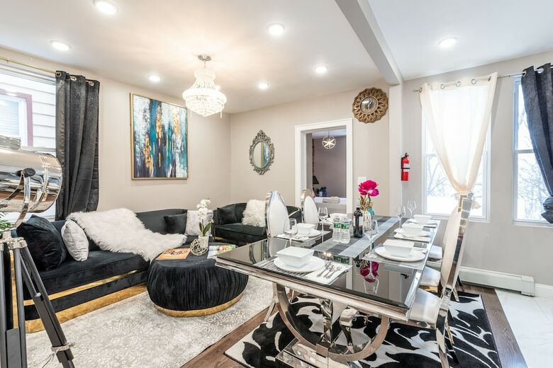 Emmanuel Luxury Living