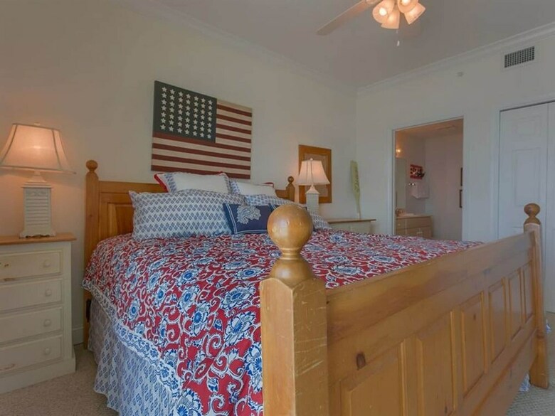 Crystal Shores By Meyer Vacation Rentals