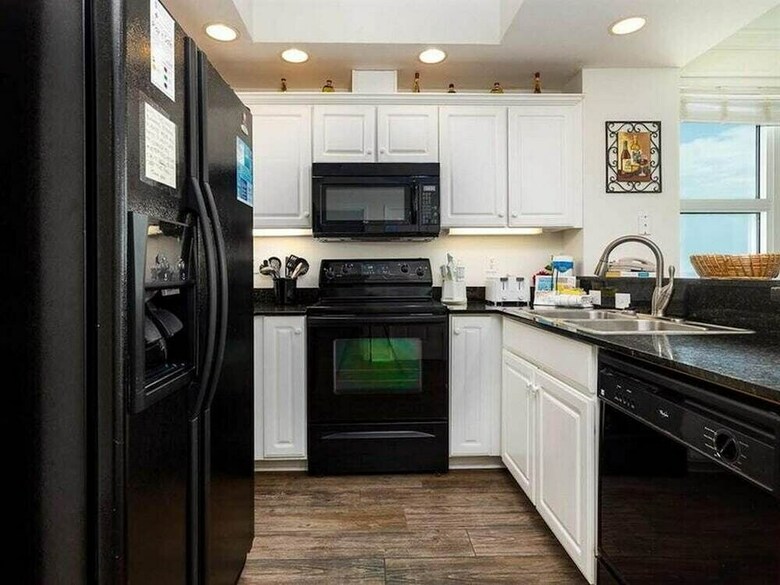 Crystal Shores By Meyer Vacation Rentals