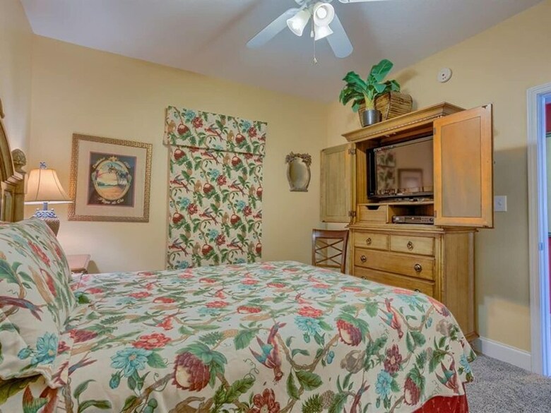 Crystal Shores By Meyer Vacation Rentals
