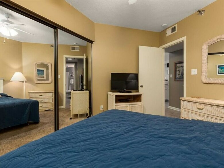 Pelican Pointe By Meyer Vacation Rentals