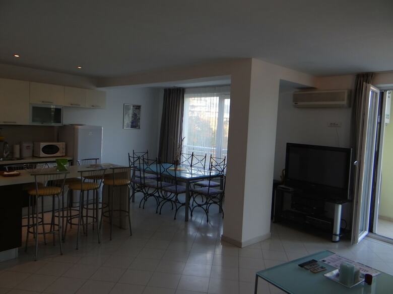 Mng Holiday Apartments