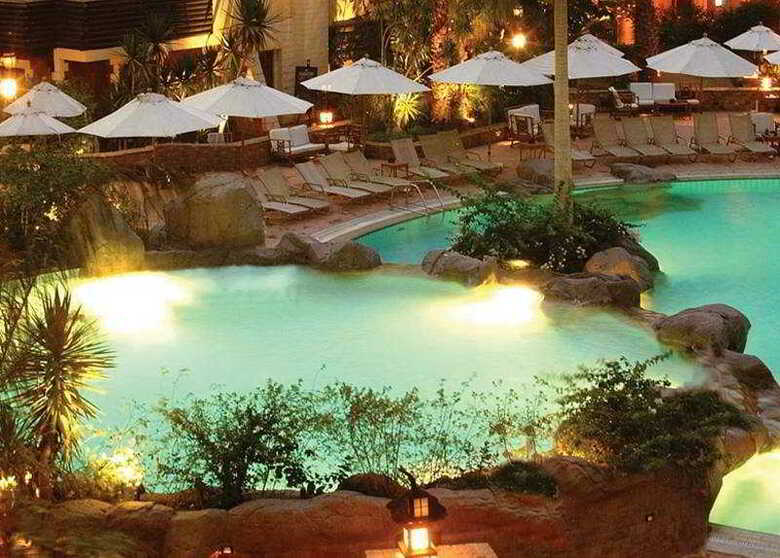 Amarante Pyramids Hotel (formerly Sheraton Royal Gardens)