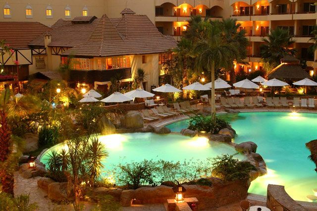 Amarante Pyramids Hotel (formerly Sheraton Royal Gardens)