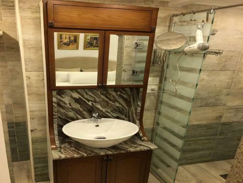 Albergue Paris Hotel Cairo