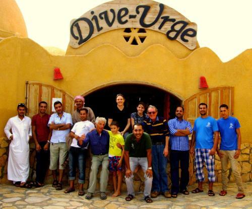 Hotel Dive Urge