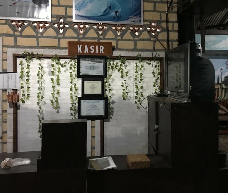 Hostal Oyo 2257 Pondok Alief