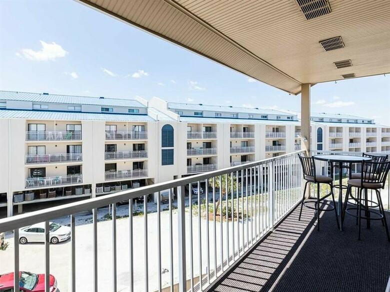 Romar Beach By Meyer Vacation Rentals