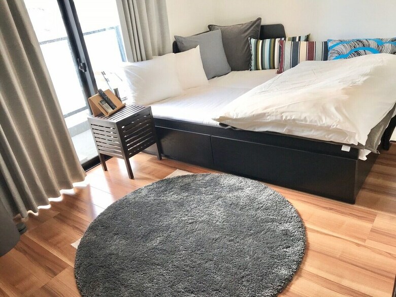 Local Hakata Apartment