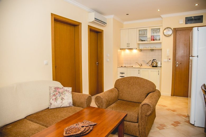 Fm Deluxe 1-bdr Apartment With Parking By Sozopol