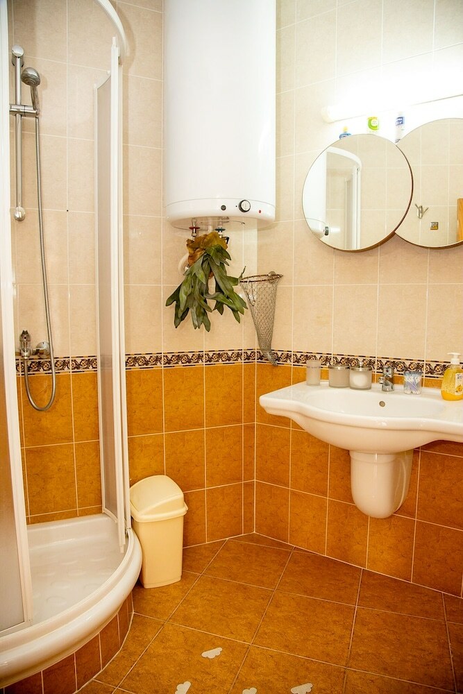 Fm Premium 1-bdr Apartment With Parking - Coral Joy