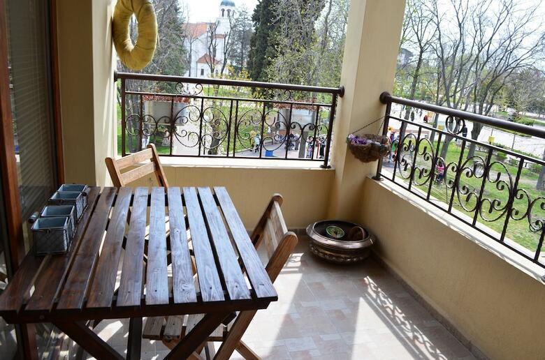 Fm Premium 1-bdr Apartment-art