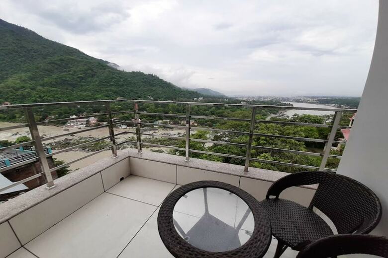 Hotel Aaravam Ganga