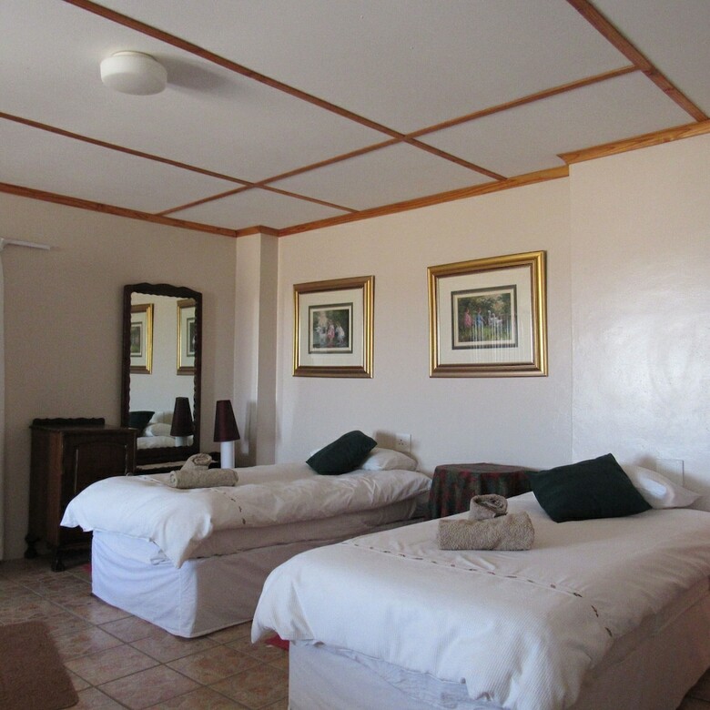 Hotel Namgate Guesthouse And Butchery