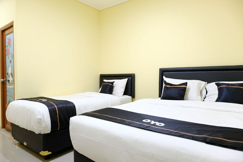 Oyo 2349 Hotel Mustika 2
