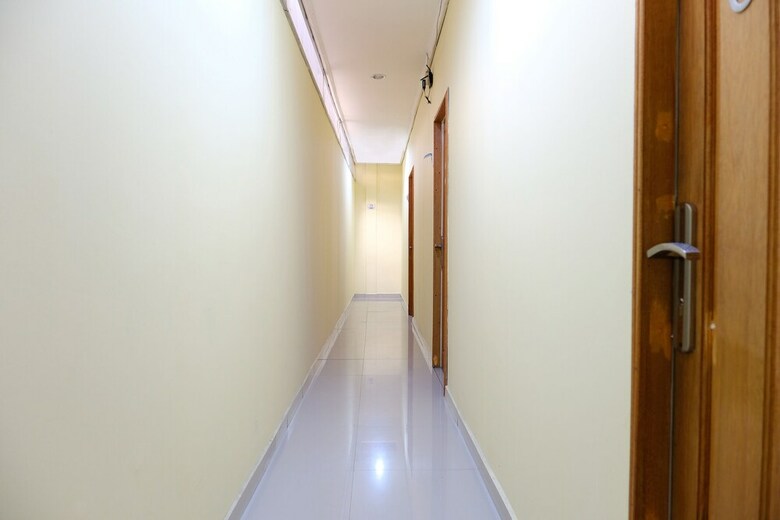 Oyo 2349 Hotel Mustika 2