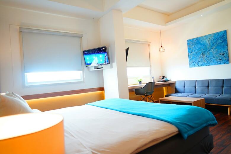 Deka Hotel Surabaya Hr Muhammad