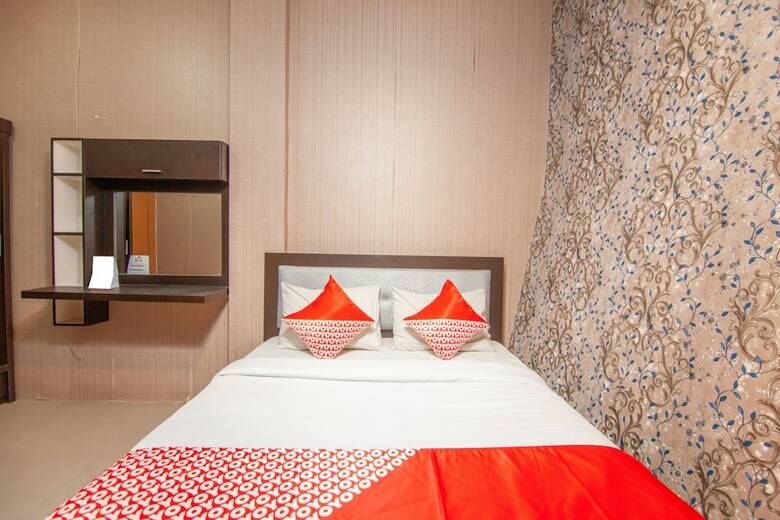 Hotel Oyo 2310 Residence 68