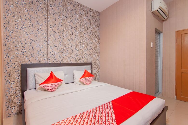 Hotel Oyo 2310 Residence 68