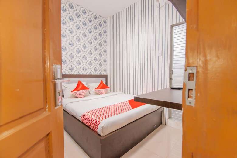 Hotel Oyo 2310 Residence 68