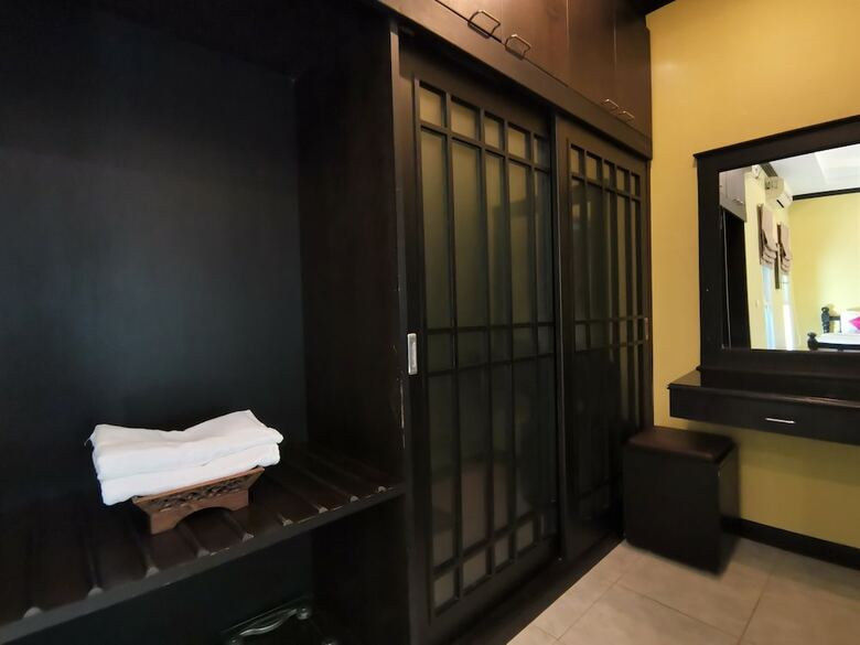 Hotel Thai Modern Resort & Spa