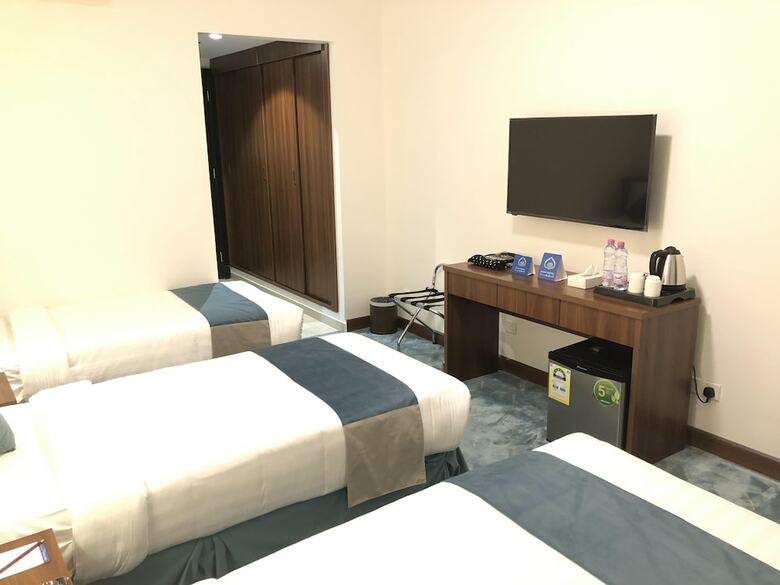 Zaha Al Madina Hotel 2