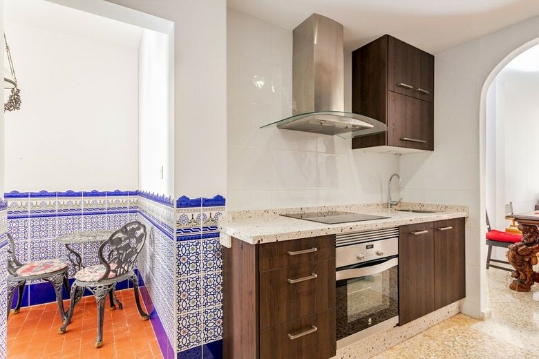 Large Apartment In Prime Location In Fuengirola Ref 98