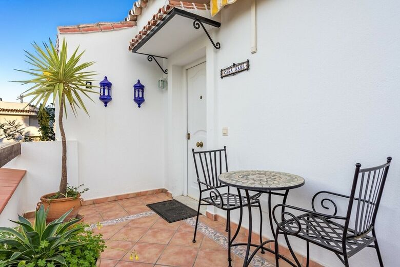 Lovely Apartment With View And Pool Ref 127