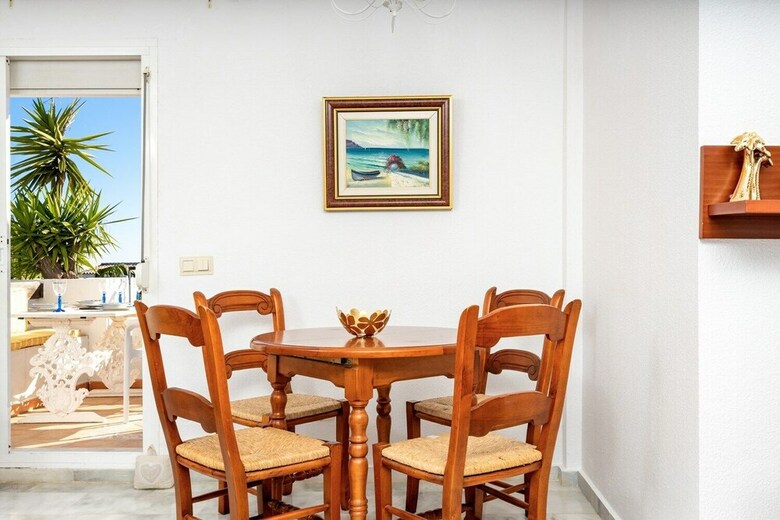 Lovely Apartment With View And Pool Ref 127