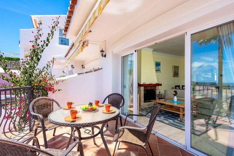 Family Apartment With Stunning Views In Mijas Ref 140