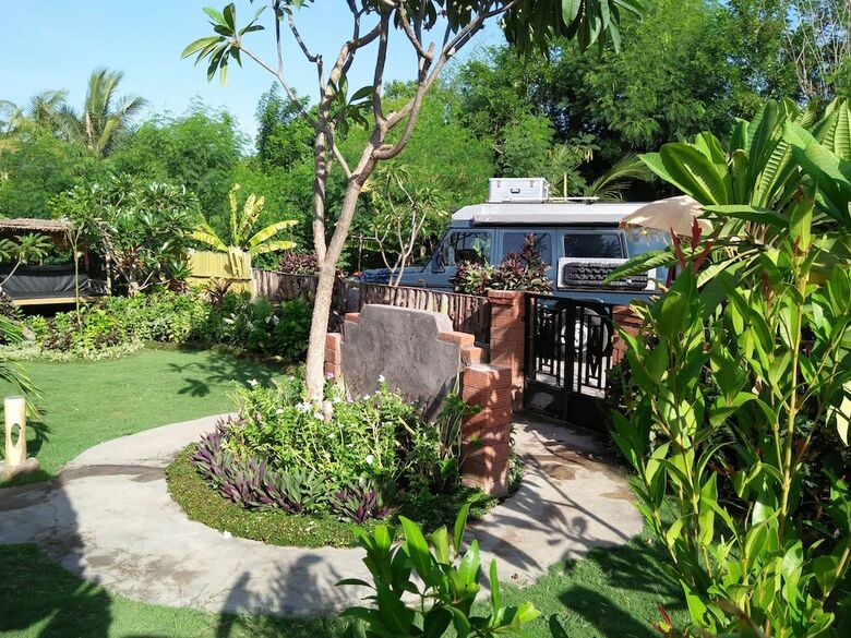 Bed & Breakfast Taman Menjangan Homestay
