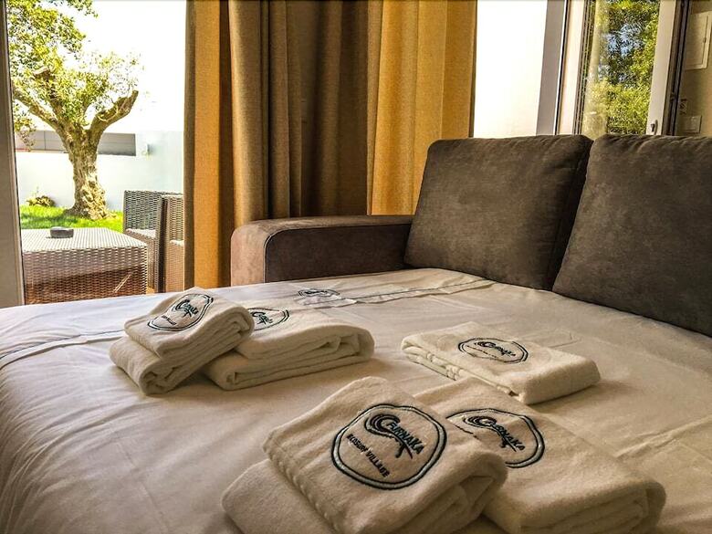 Hotel Furnaka Village Ecosurf