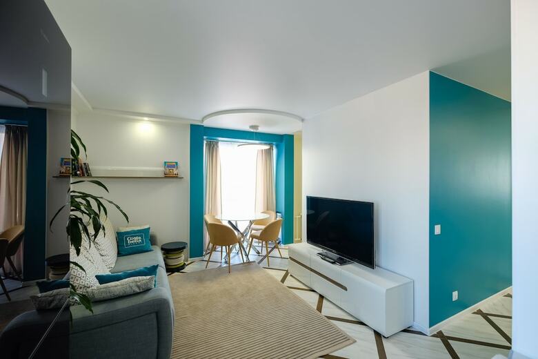Apartment Petrovskie On Savinykh 4a