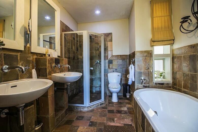 Hotel Craigivar Guesthouse