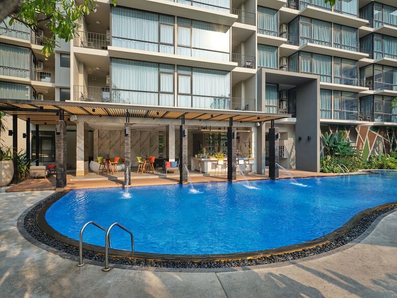 Altera Hotel And Residence (Formerly Known As At Mind Serviced Residence)