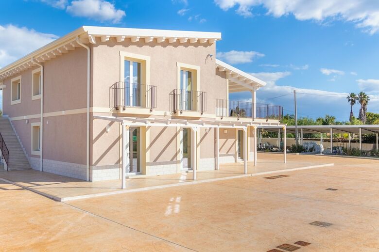 Bed & Breakfast Tramonto Ibleo Resort