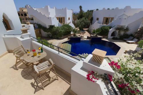 Red C Villas