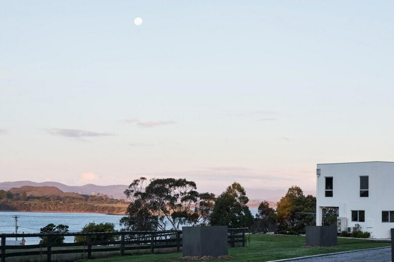 Paradise Point - Tamar Valley Residence With Pool