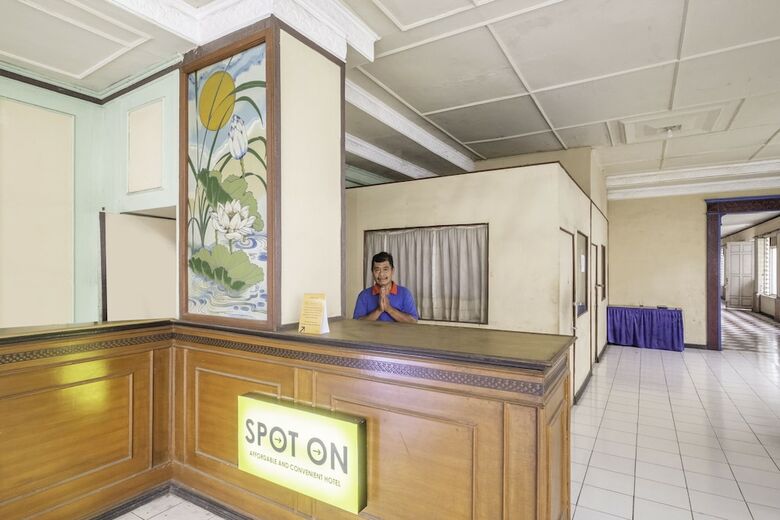 Hostal Spot On 2341 Hotel Padjajaran 2