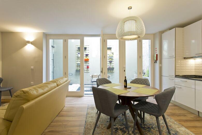 Apartamentos Duque De Loul�