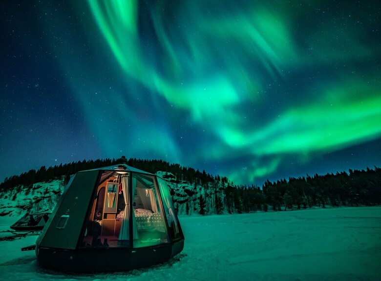Snowlounge Aurorahut Glasigloos Icehotel