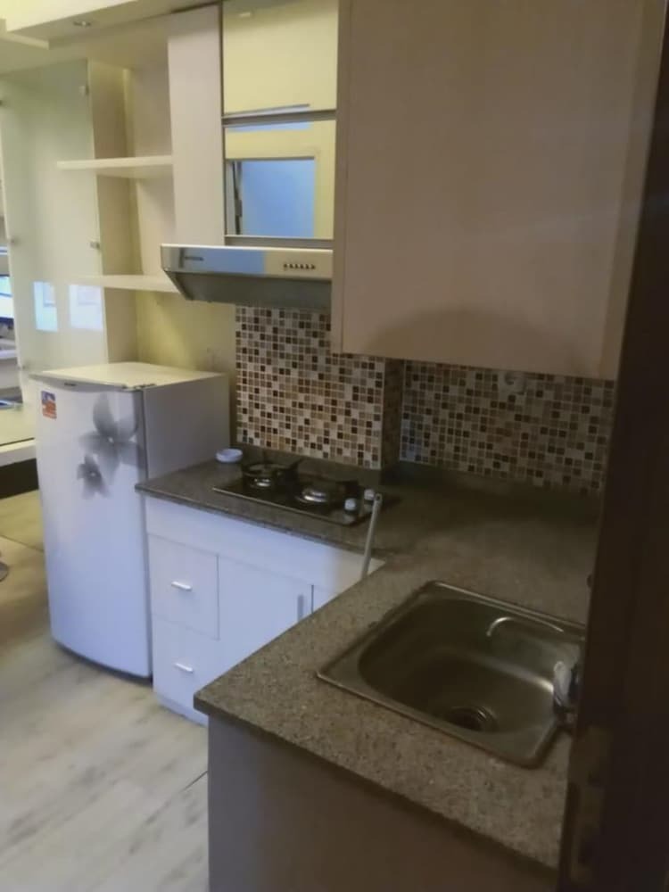 Hotel The Suites Metro Ananda Home