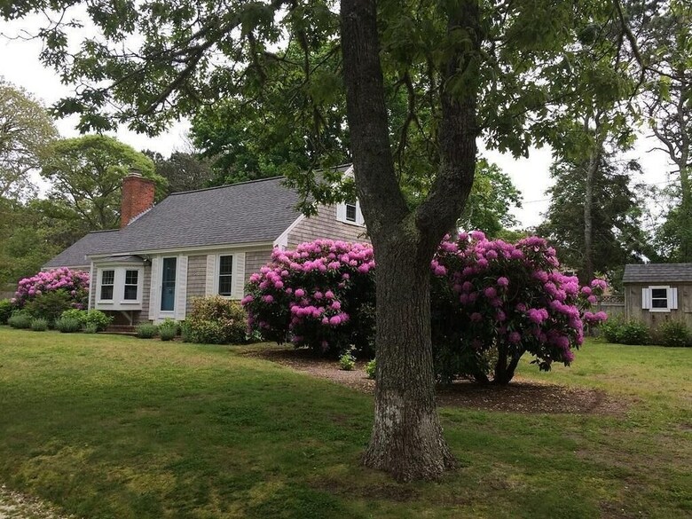 46 Fairview Drive South - Three Bedroom House