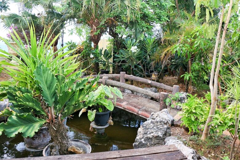 Hotel Oyo 2359 Bayfront Karnadia