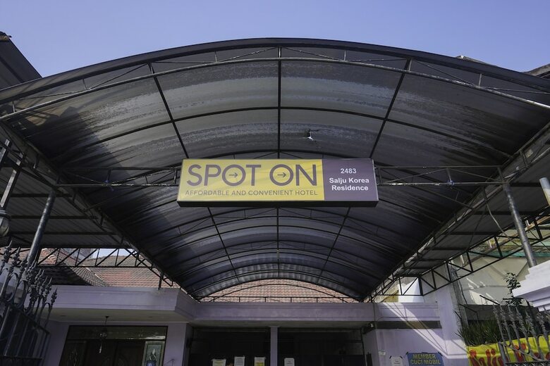 Hotel Spot On 2483 Salju Korea Residence